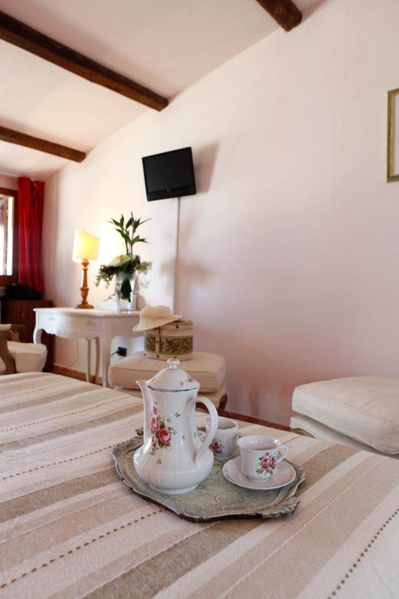 Il Poggio Dei Pettirossi Casa de hóspedes Bevagna Quarto foto